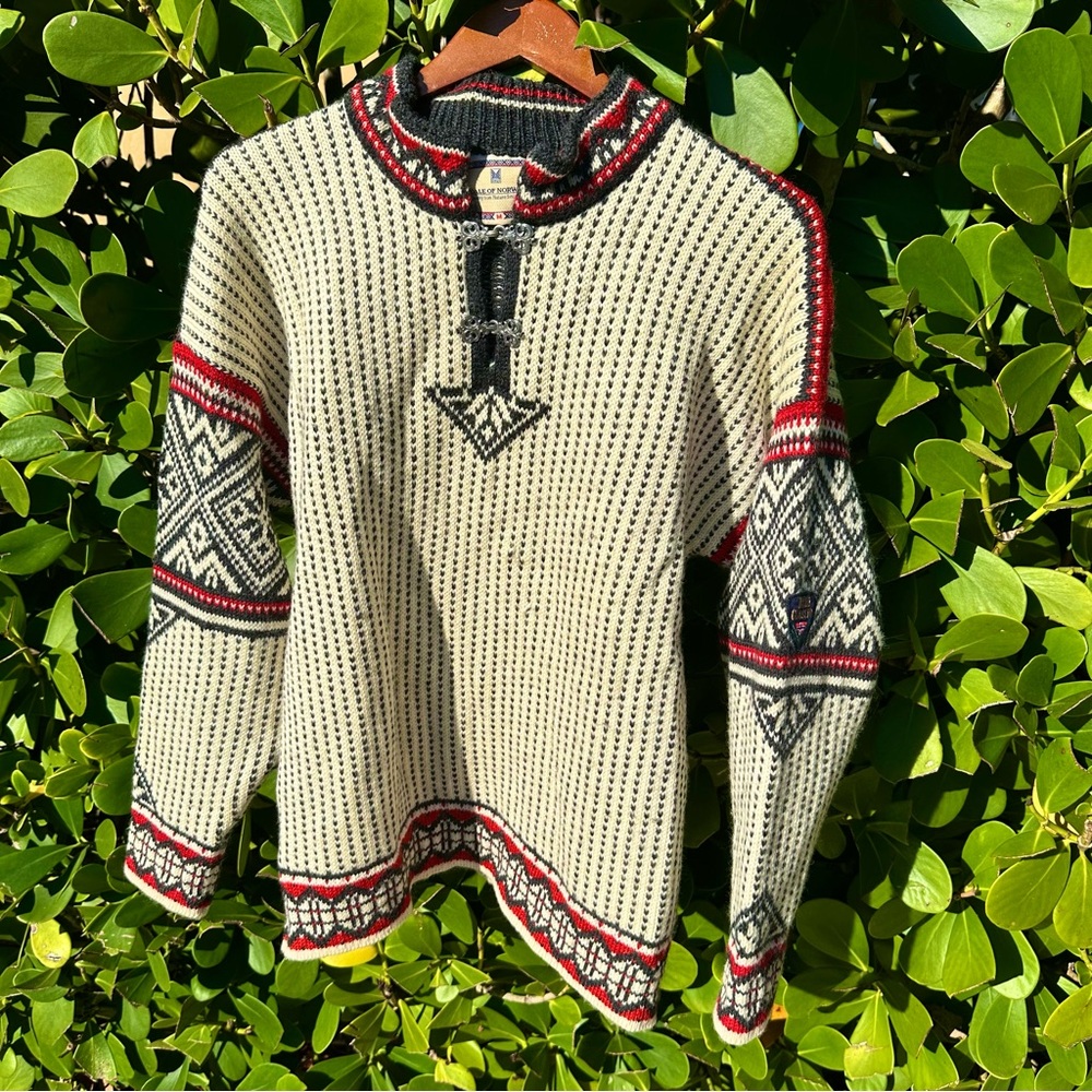 Dale of Norway sweater size Medium.Excellent condition.